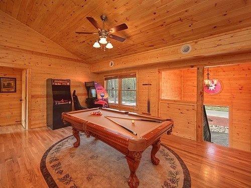 Majestic Springs Lodge Cabin McCookville Exteriör bild