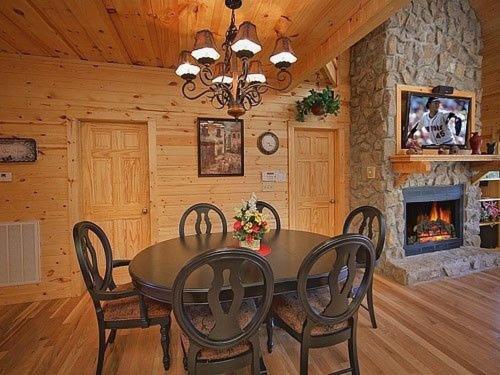 Majestic Springs Lodge Cabin McCookville Exteriör bild